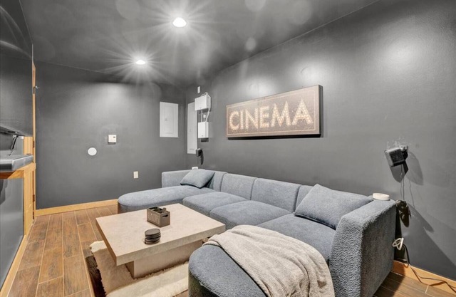 Bliss Mountain Lodge, Beach Pool MovieTheatre HotTub Pool Table GameRoom