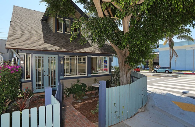Block to the Shore - Amazing Santa Monica Craftsman