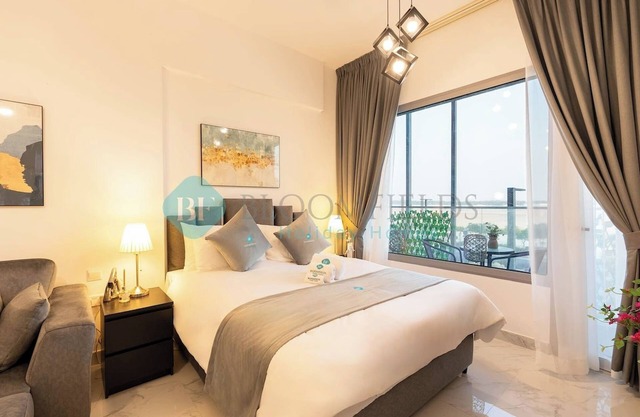 Bloomfields Relaxing STU in Oasis Masdar City