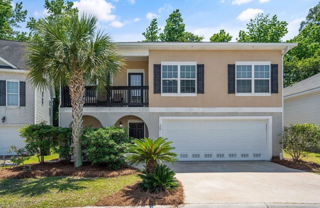 Blue Dog Inn | 3 Bed, 2 Bath