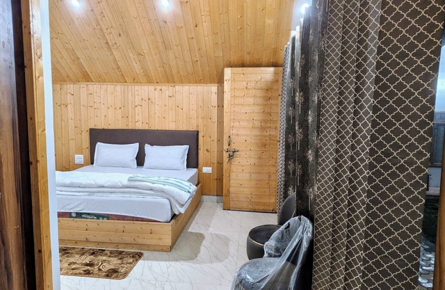 Blue Sheep Resort & Restaurant