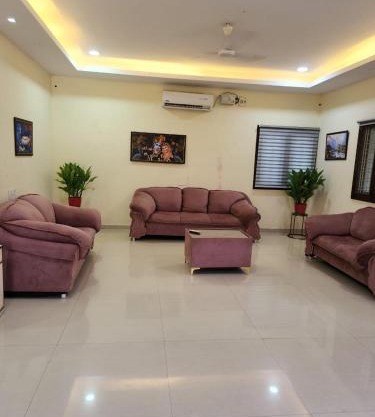 BluePebble Villa Private Pool Retreat by Homeyhuts