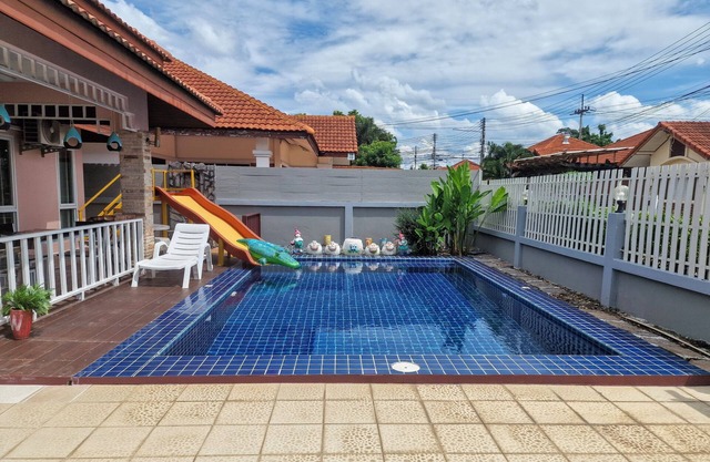 Bluepool Villa Pattaya