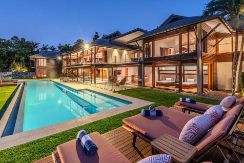 Bluestone on Hamilton Island by HIHA