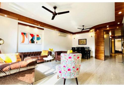 BluO 3BHK M Block Mkt - Lift, Balcony, Parking