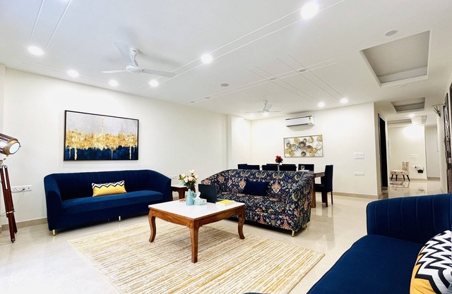 BluO 4BHK Saket Max - Lift, Balcony, Parking