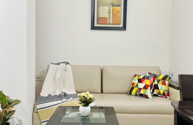 BluO Modern Studio - Defence Colony Market