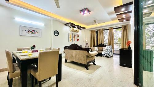BluO Park Facing 3BHK- Lift, Balcony, Parking