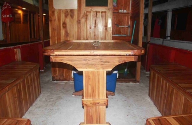 Boat Charter KM.Caroline