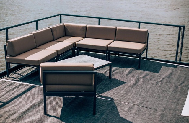 Boat 'Pankow' with Lake View, Wi-Fi and Air Conditioning