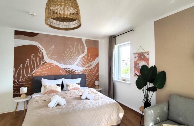 BohnApartments Bechstein - sehr ruhig - 3 Schlafzimmer - Balkon - Stellplätze- WLAN - Vollausstattung