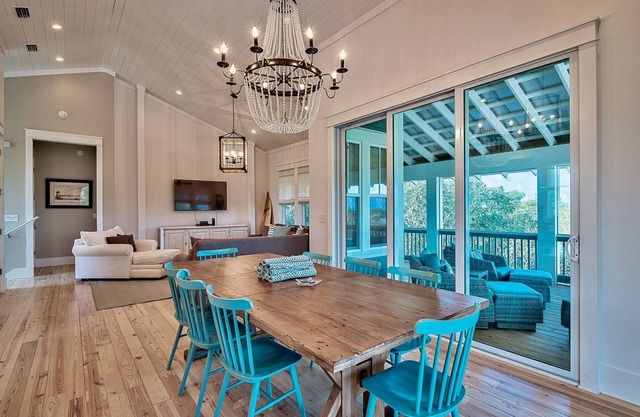 Book Now for Fall Stays! Sea Glass - 2 Primary Suites. Elevator. Bikes. Treetop Gulf Views!