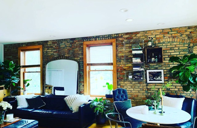 Botanical Loft & Deck — Old Town Lansing