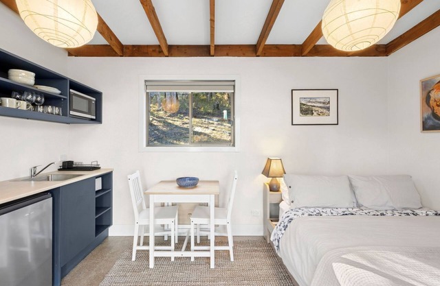 Boundary Studio - a peaceful bushland hideaway