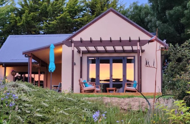 Boutique Art Retreat