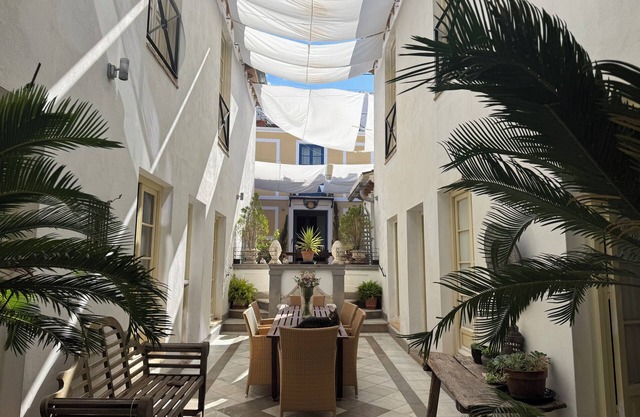 Boutique back house in Andalusian town home in wonderful Pizarra with AC