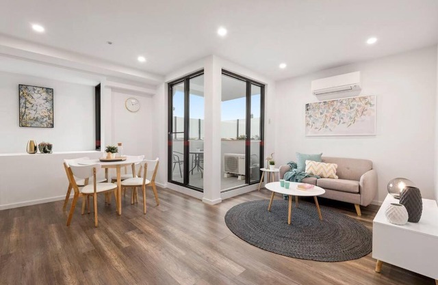 Boutique Heidelberg Heights 2BR Apartment 105