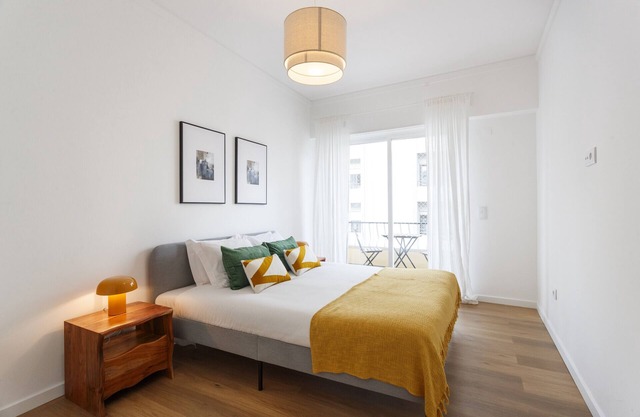 BRAND NEW 2BR Apartment in Alcântara