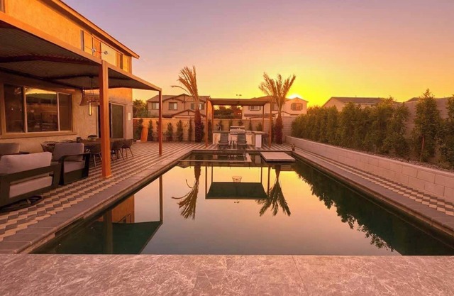 Brand NEW! 7 bedrooms! 10 beds! Villa Secreta