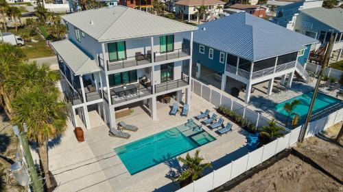 Brand New Everything - steps from beach