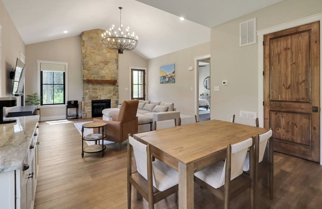 Brand new home in Historic Harpers Ferry - Barrel Sauna - Fire Pit - Luxury!