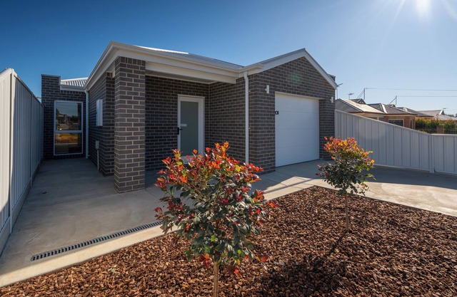 Brand New Ontario Townhouse next to Hospital Precinct and Mildura Golf Club