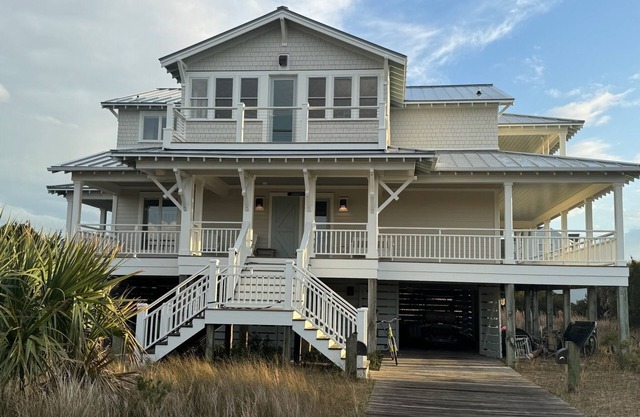 BRAND NEW renovation & furniture,OCEANVIEW, South Beach,huge porches, 4 bd,5 ba.