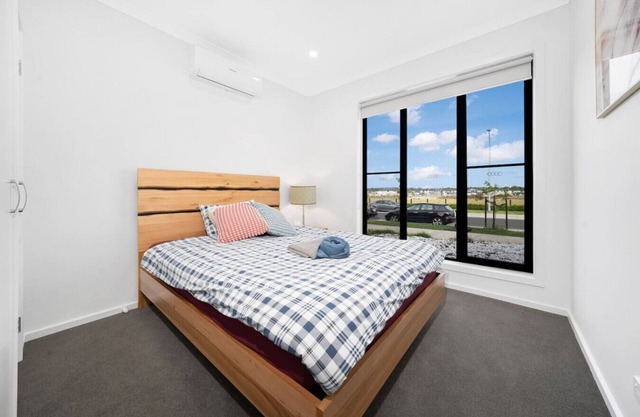 "Brand New", Spacious, Breezy Comfy, Luxury Home !