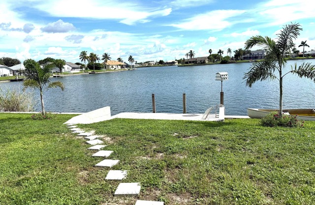 Breath taking waterfront 2,175sf 3-bedroom, 2-bath Home in Cape Coral