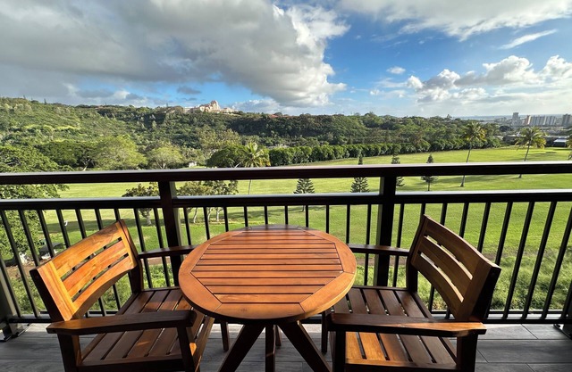 BREATHTAKING GOLF COURSE VIEWS, HOME "B", MODERN-CLEAN-NEW, UNWIND IN PARADISE!