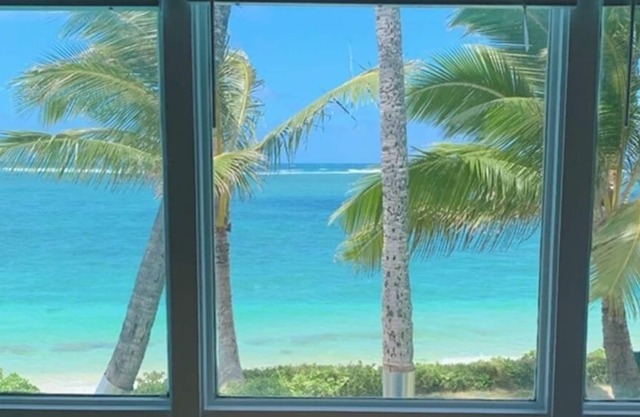 Breathtaking Ocean Views Beach Cottage