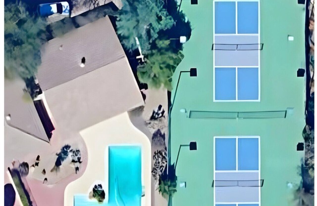 Breathtaking View Retreat: Large Pool w/Pickleball