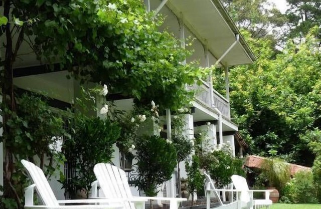 Brentwood B&B Aprtments - Valley View Queen Bed Apartment