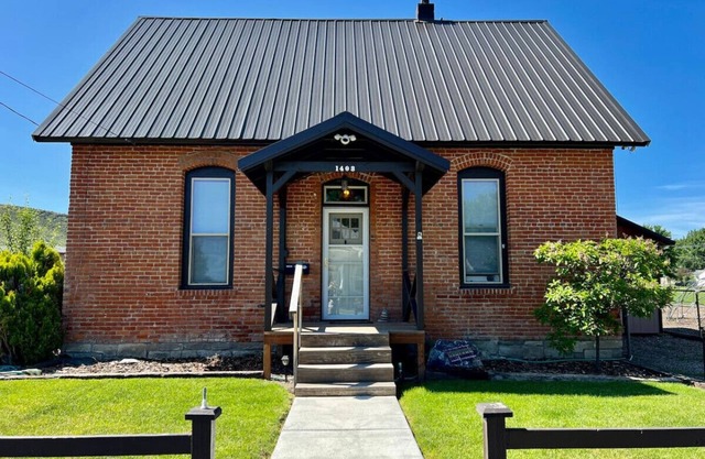 Brick House, Historic Gem!
