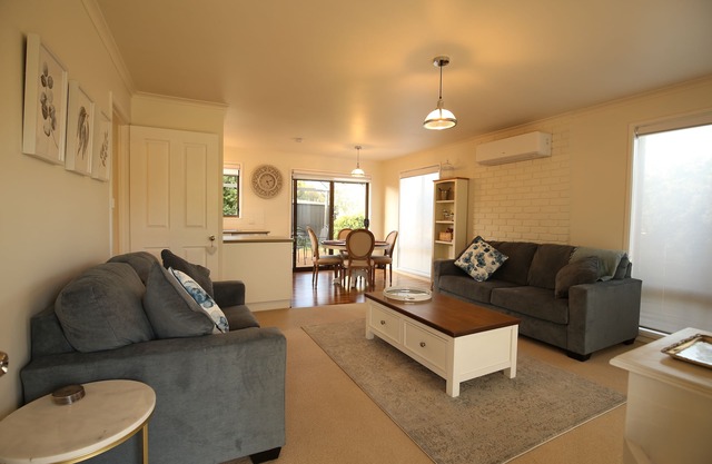 Bridgecroft Cottage - Cosy 2 bedroom cottage