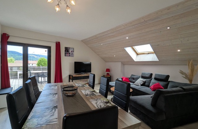Bright accommodation for 2 in the High Vosges