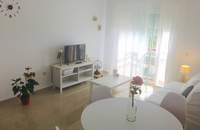 BRIGHT APARTMENT NEAR THE BEACH