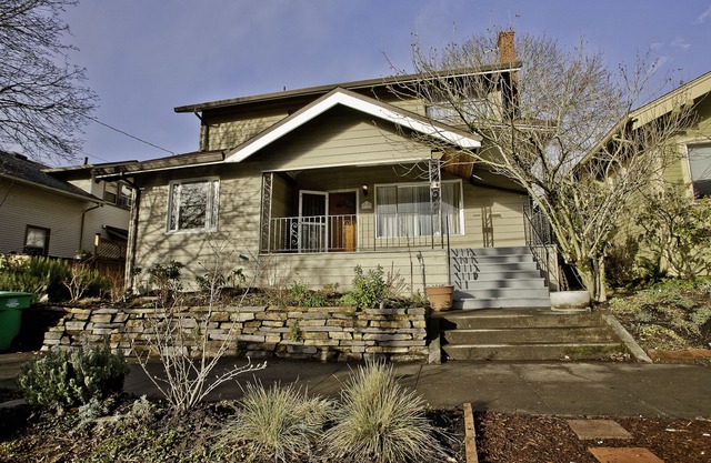 Bright, Cheerful & Perfectly Portland! Walk to Hawthorne and Division St.