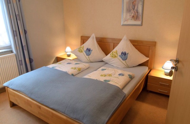 Bright, comfortable apartment 30m ², a few minutes to Old Town