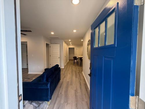 Bright, Cozy & Convenient - Minutes from UAB, Airport and Downtown Fun!