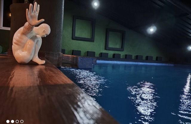 Brise cottage with private pool and pantry