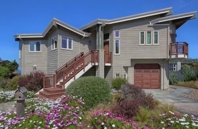 Bristol By the Sea: 3 BR, 3 BA House in Cambria, Sleeps 8