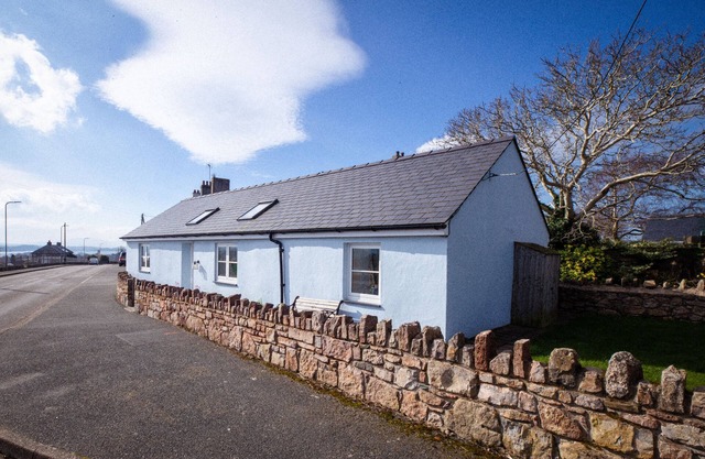 Bron Haul - sleeps 2 guests in 1 bedroom