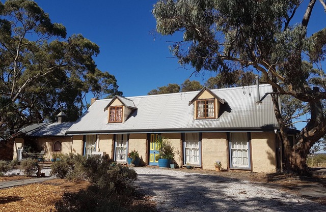 Bronte Manor, Wuthering Heights ~ min. 4 people - dog friendly