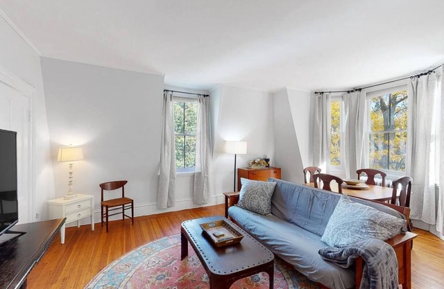 Brookline Village, Public Transport, Longwood Med