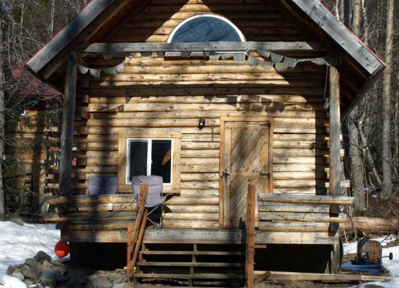 Brown Bear Saloon & Motel