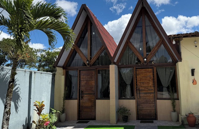 Bruma Leve Chalés, 1.5 km from downtown Ubajara. (pet-friendly)