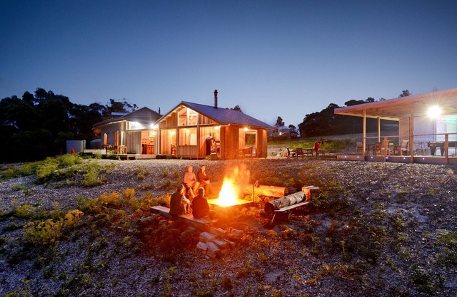 Bruny Island Lodge