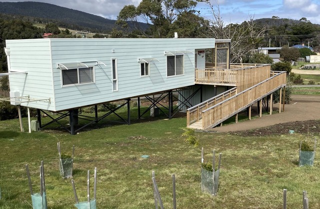 Bruny Ocean Cottage Alonnah close to all attractions free continental breakfast