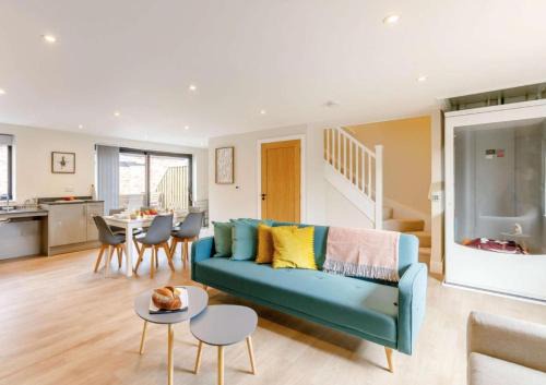 Buck Cottage disabled adapted 3 bed hot tub pets